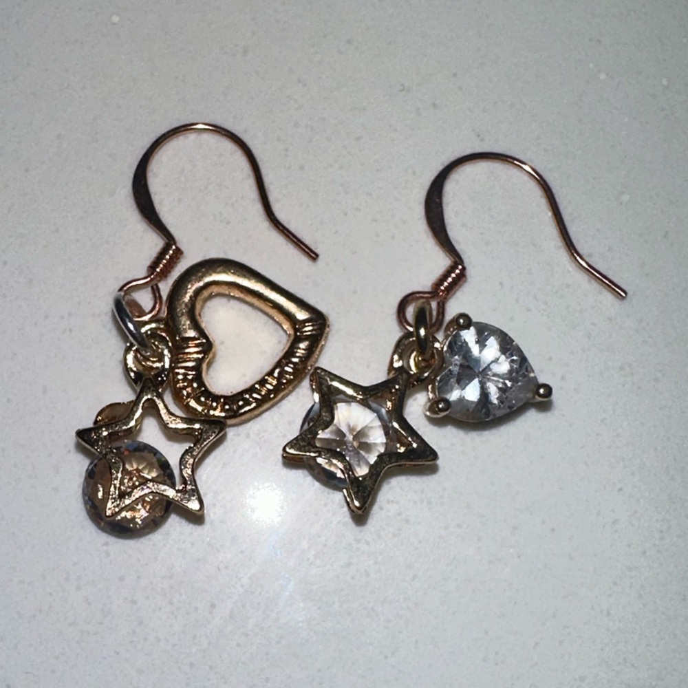 4 earring sets - Picture 3 of 8